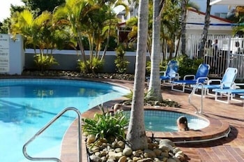 Champelli Palms - Accommodation Newcastle 3