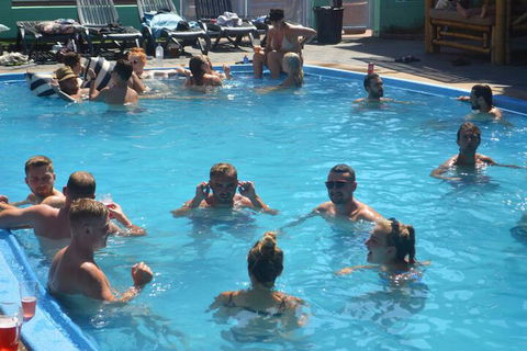 Youth Shack Backpackers - Hostel - Accommodation Newcastle 2
