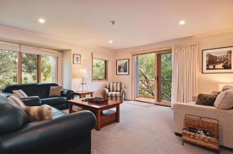 Lhotsky Apartments - Accommodation Newcastle 3