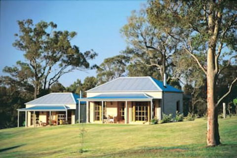 Berenbell Vineyard Retreat - Accommodation Newcastle 2