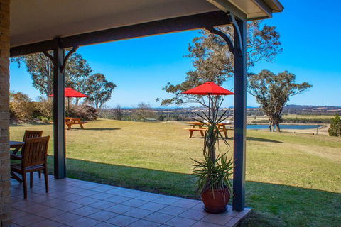Berenbell Vineyard Retreat - Accommodation Newcastle 1