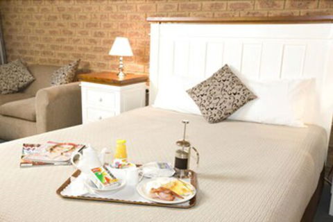 Beechworth Carriage Motor Inn - Accommodation Newcastle 3