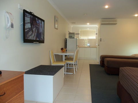 Emu Point Motel & Apartments - Accommodation Newcastle 6