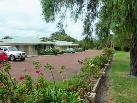 Emu Point Motel & Apartments - Accommodation Newcastle 1