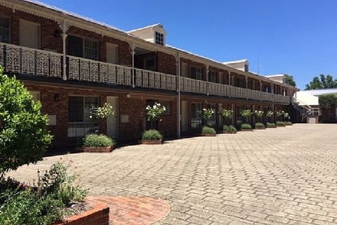 Hermitage Motor Inn - Accommodation Newcastle 1