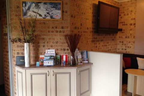 Aalberg Chalet - Accommodation Newcastle 1