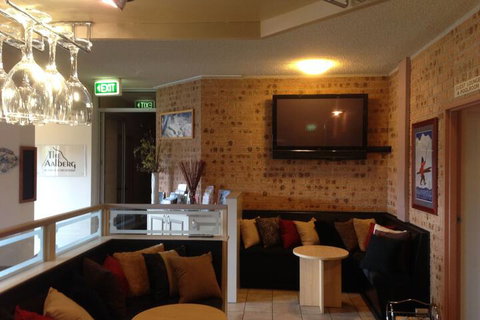 Aalberg Chalet - Accommodation Newcastle 2