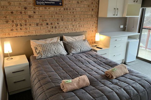 Aalberg Chalet - Accommodation Newcastle 4