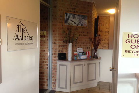 Aalberg Chalet - Accommodation Newcastle 3