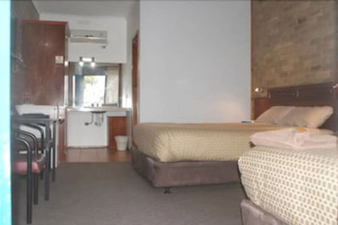 Peppinella Motel - Accommodation Newcastle 3
