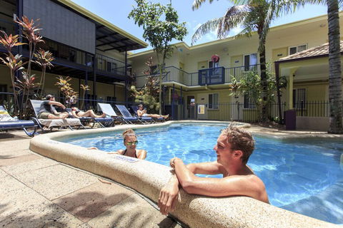 Cairns Central YHA - Hostel - Accommodation Newcastle 4