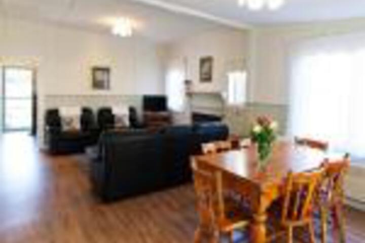Springbank VIC Accommodation Newcastle