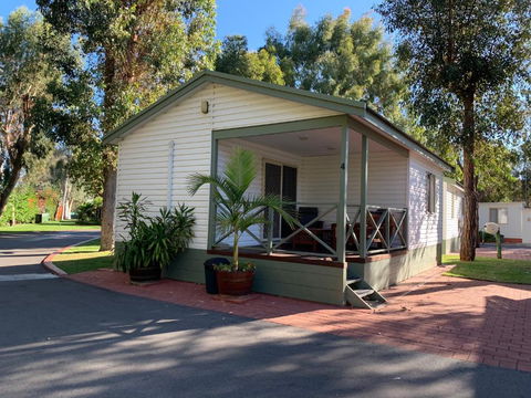 Mandurah Caravan & Tourist Park - Accommodation Newcastle 2