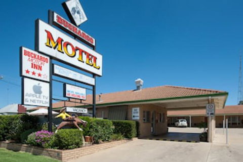 Buckaroo Motor Inn - Accommodation Newcastle 0