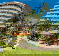 DoubleTree by Hilton Hotel Cairns - Accommodation Newcastle