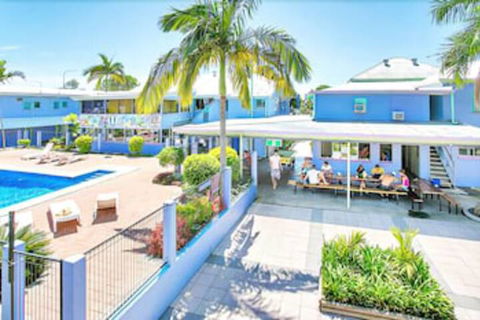 Caravella Backpackers - Accommodation Newcastle 1