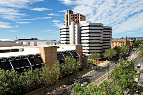 Adelaide DressCircle Apartments North Terrace - Accommodation Newcastle 6