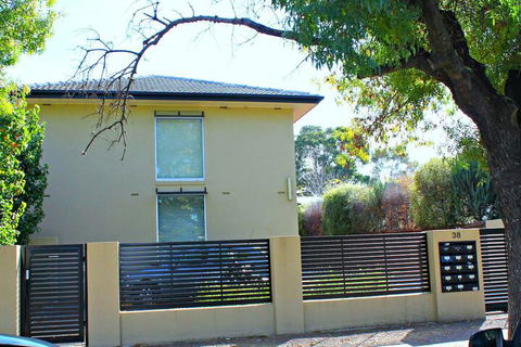 Adelaide DressCircle Apartments Childers Street - Accommodation Newcastle 6