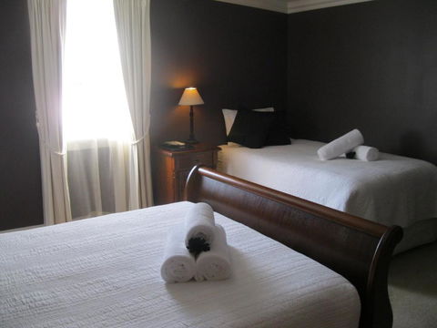 Heritage Guesthouse - Accommodation Newcastle 2