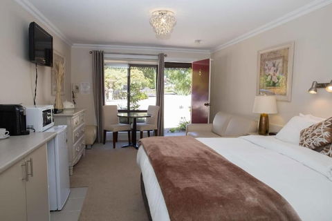 Beechworth On Bridge - Accommodation Newcastle 6