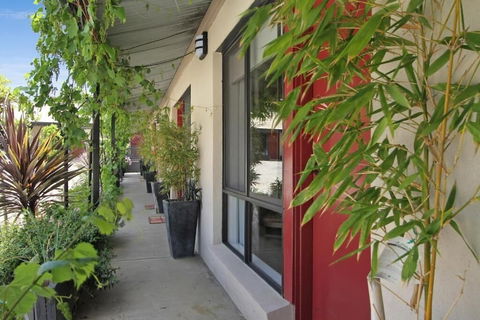 Beechworth On Bridge - Accommodation Newcastle 0