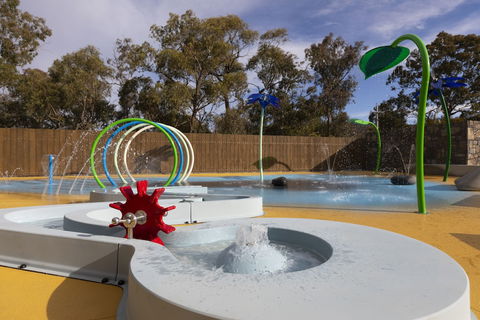 Alivio Tourist Park Canberra - Accommodation Newcastle 1
