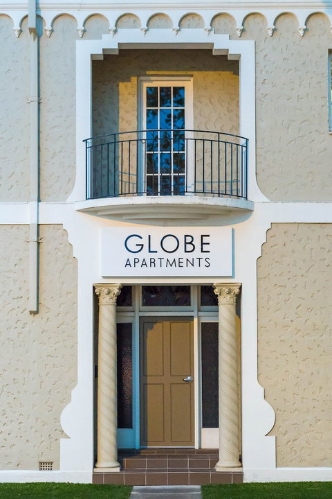 Globe Apartments - Accommodation Newcastle 3