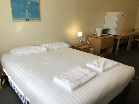 Canberra Lyneham Motor Inn - Accommodation Newcastle 4