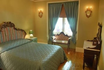 Leura Lady - Accommodation Newcastle 0