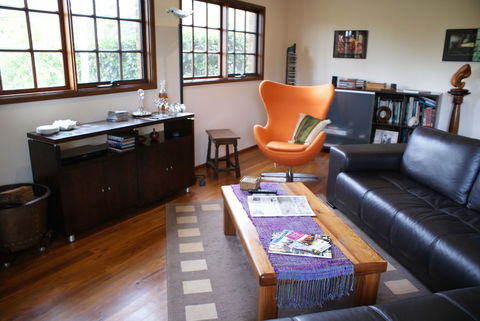 Yallambee - Accommodation Newcastle 4