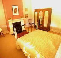 Cromwell House - Accommodation Newcastle