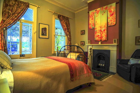 Cromwell House - Accommodation Newcastle 3