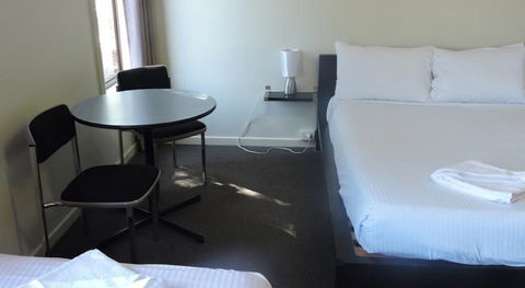 Town & Country Motel - Accommodation Newcastle 4