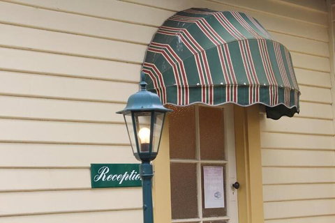 Ross B&B Accommodation - Accommodation Newcastle 3