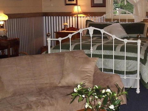 Springbank Bed & Breakfast - Accommodation Newcastle 5