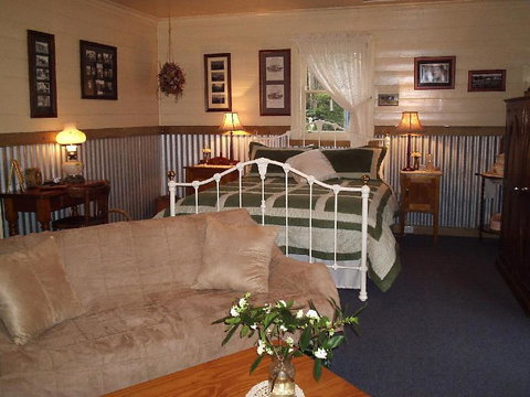 Springbank Bed & Breakfast - Accommodation Newcastle 2
