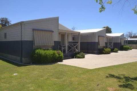 Ashleigh Court Motor Inn - Accommodation Newcastle 0