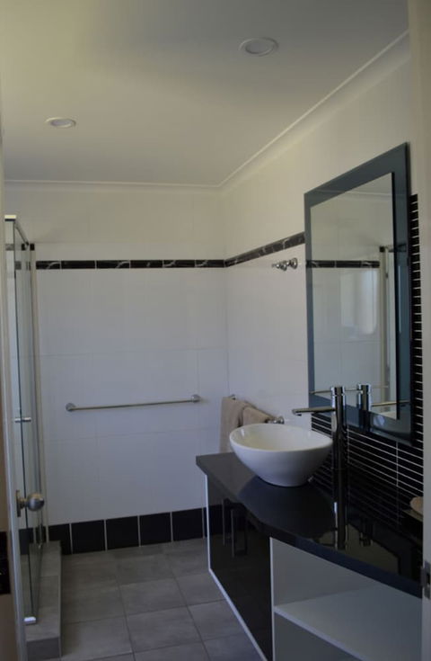 Cattleman's Country Motor Inn & Serviced Apartments - Accommodation Newcastle 2