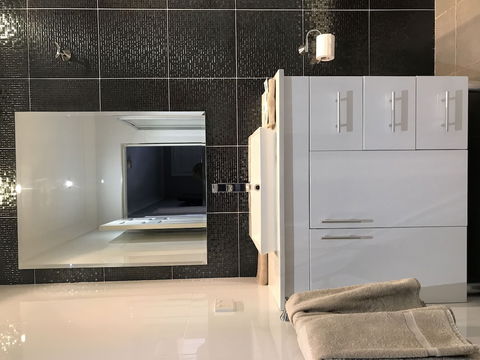 Cattleman's Country Motor Inn & Serviced Apartments - Accommodation Newcastle 5
