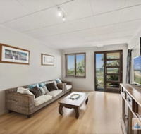 McAuleys Beach House - Accommodation Newcastle
