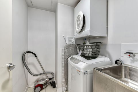 Flynn Brisbane - Accommodation Newcastle 1