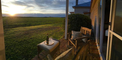 Cable Station Accommodation - Accommodation Newcastle 4