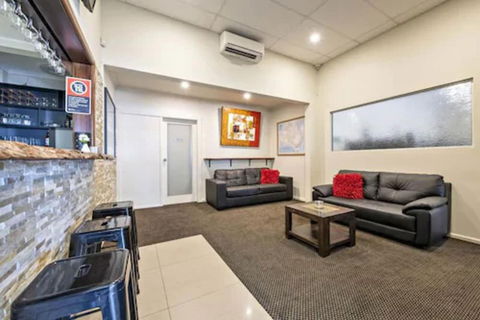 Matilda Motor Inn - Accommodation Newcastle 3