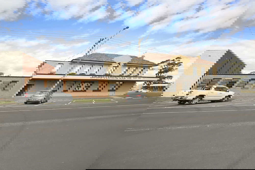 Elingamite VIC Accommodation Newcastle