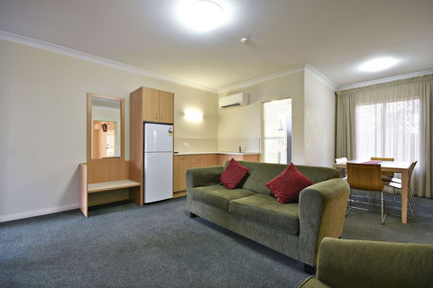 Abel Tasman Motor Inn - Accommodation Newcastle 5