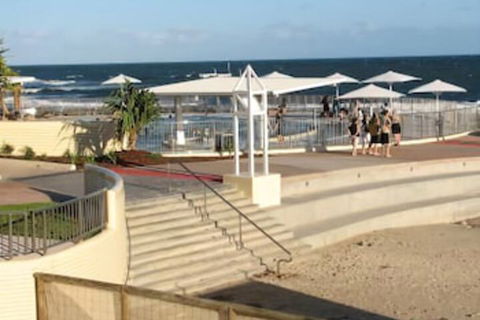 Sea Point Ocean Apartments - Accommodation Newcastle 7
