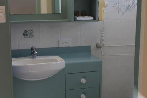 Caloundra Suncourt Motel - Accommodation Newcastle 3