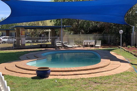 Orana Windmill Motel - Accommodation Newcastle 2