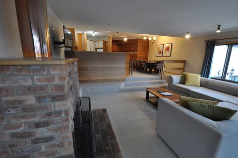 Salzburg Apartments - Accommodation Newcastle 4