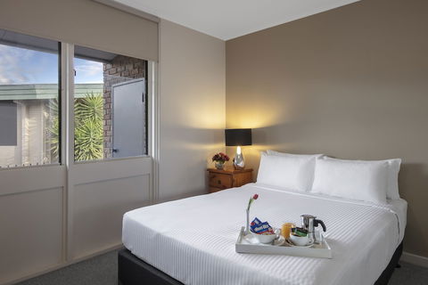 Dorset Gardens Hotel - Accommodation Newcastle 2